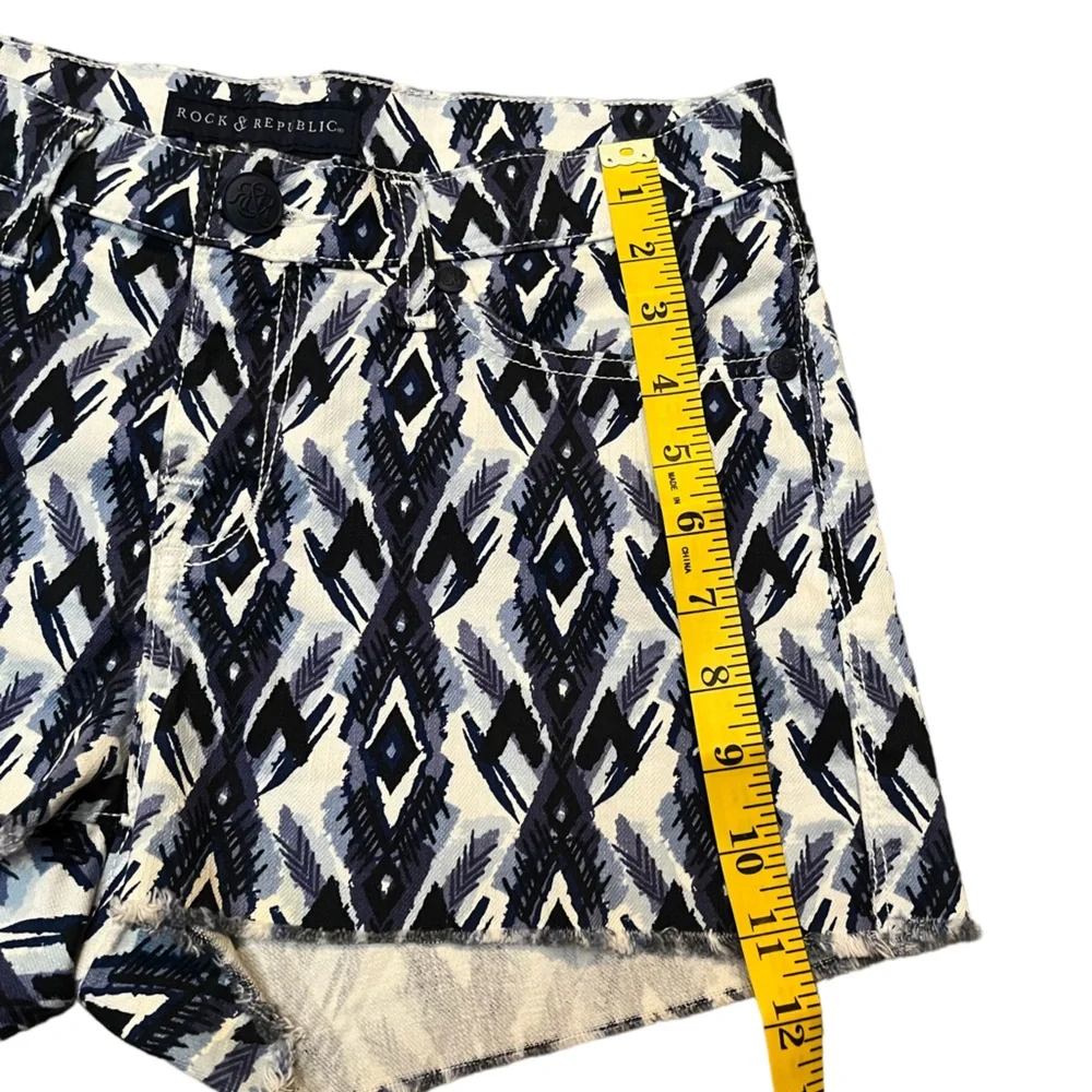 Rock & Republic Lolita shorts women's size 6 - Picture 2 of 9
